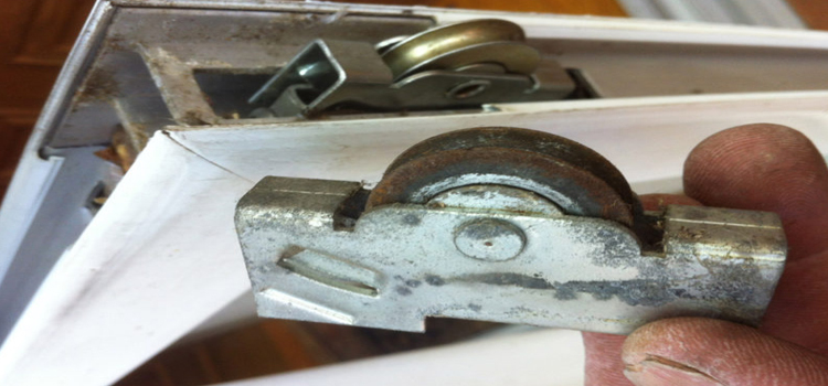 screen door roller repair in Fairfield